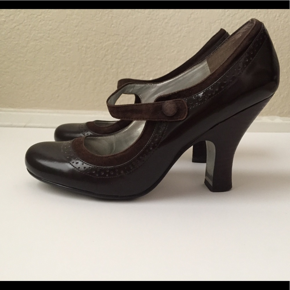 Jessica Simpson Brown Leather Mary Jane Heels